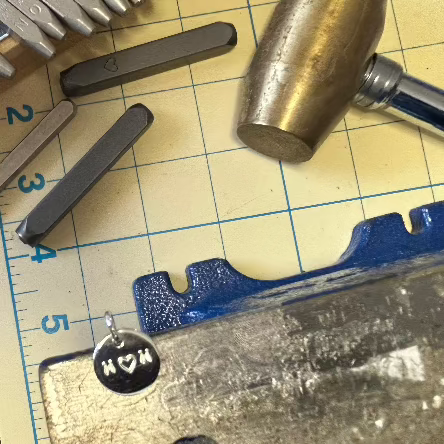 Round Disc 1/2" Charm
